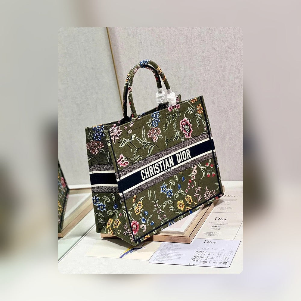 Anum Bags Detail