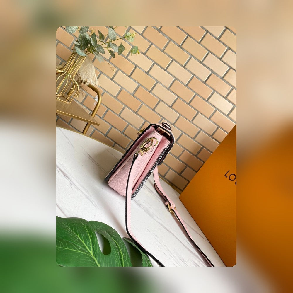 Anum Bags Detail