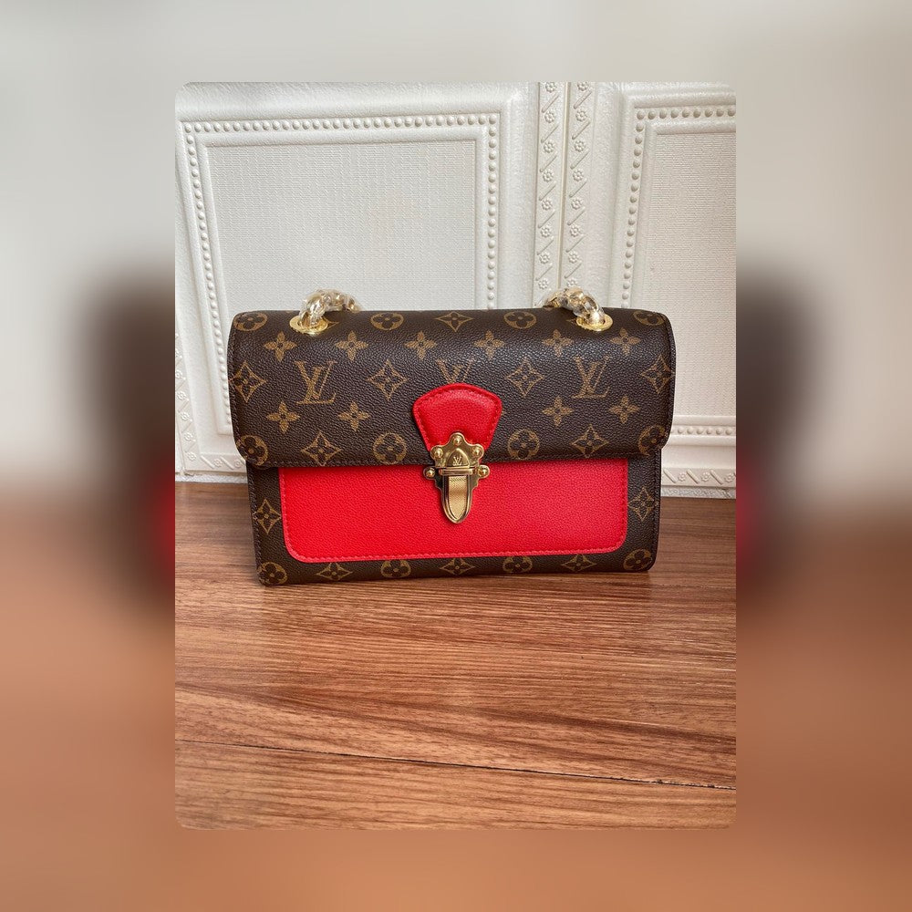 Anum Bags Detail
