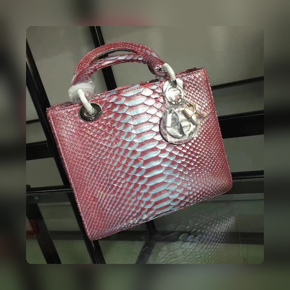 Anum Bags Detail