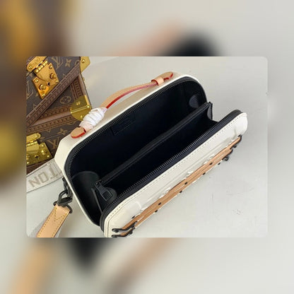 Anum Bags ln Luxury Bag --56307