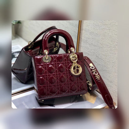 Anum Bags Detail