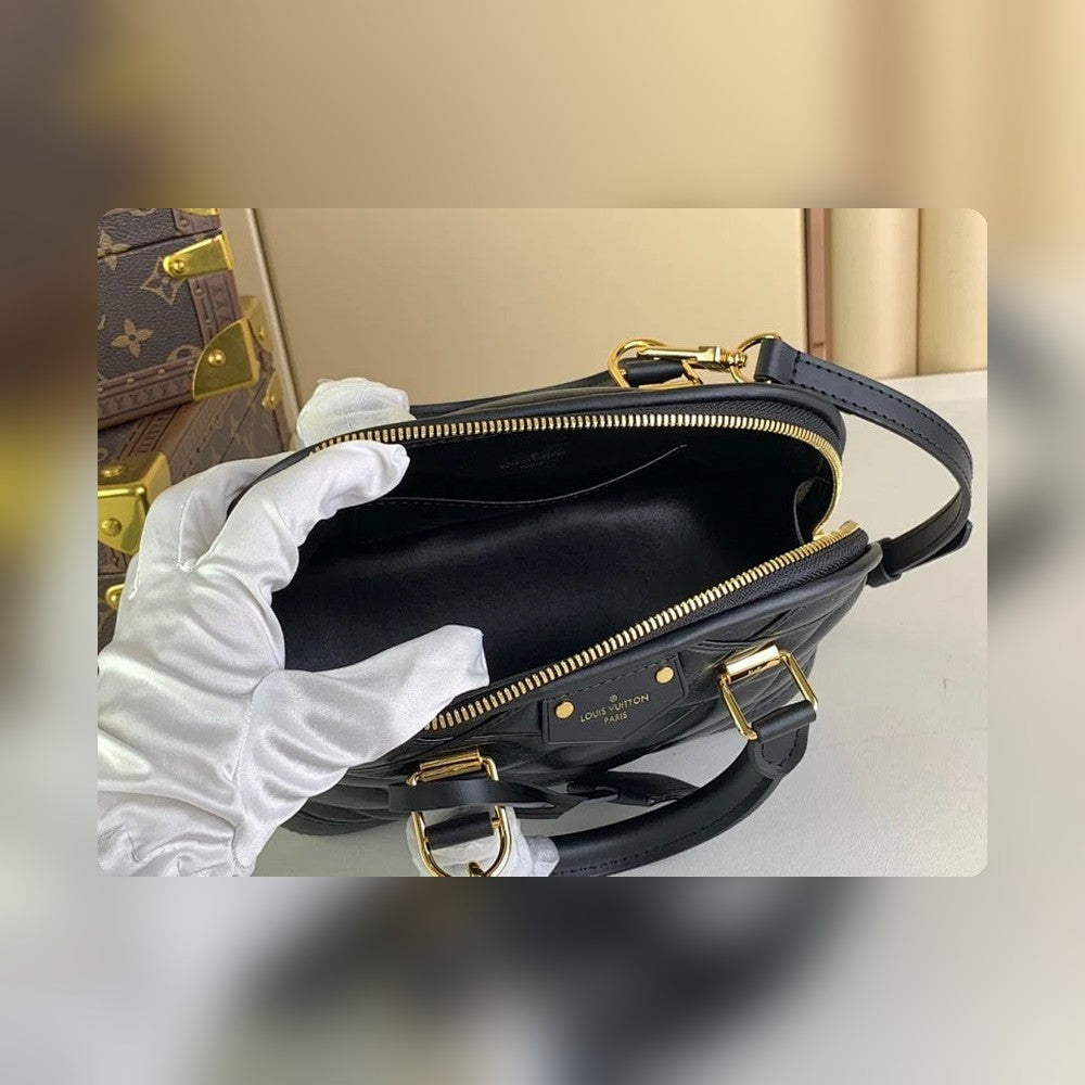 Anum Bags ln Luxury Bag --56788