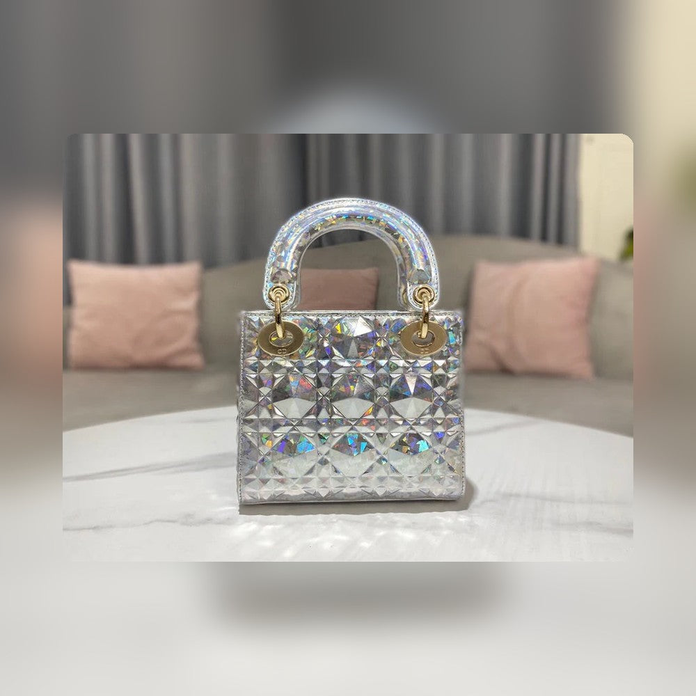 Anum Bags Detail