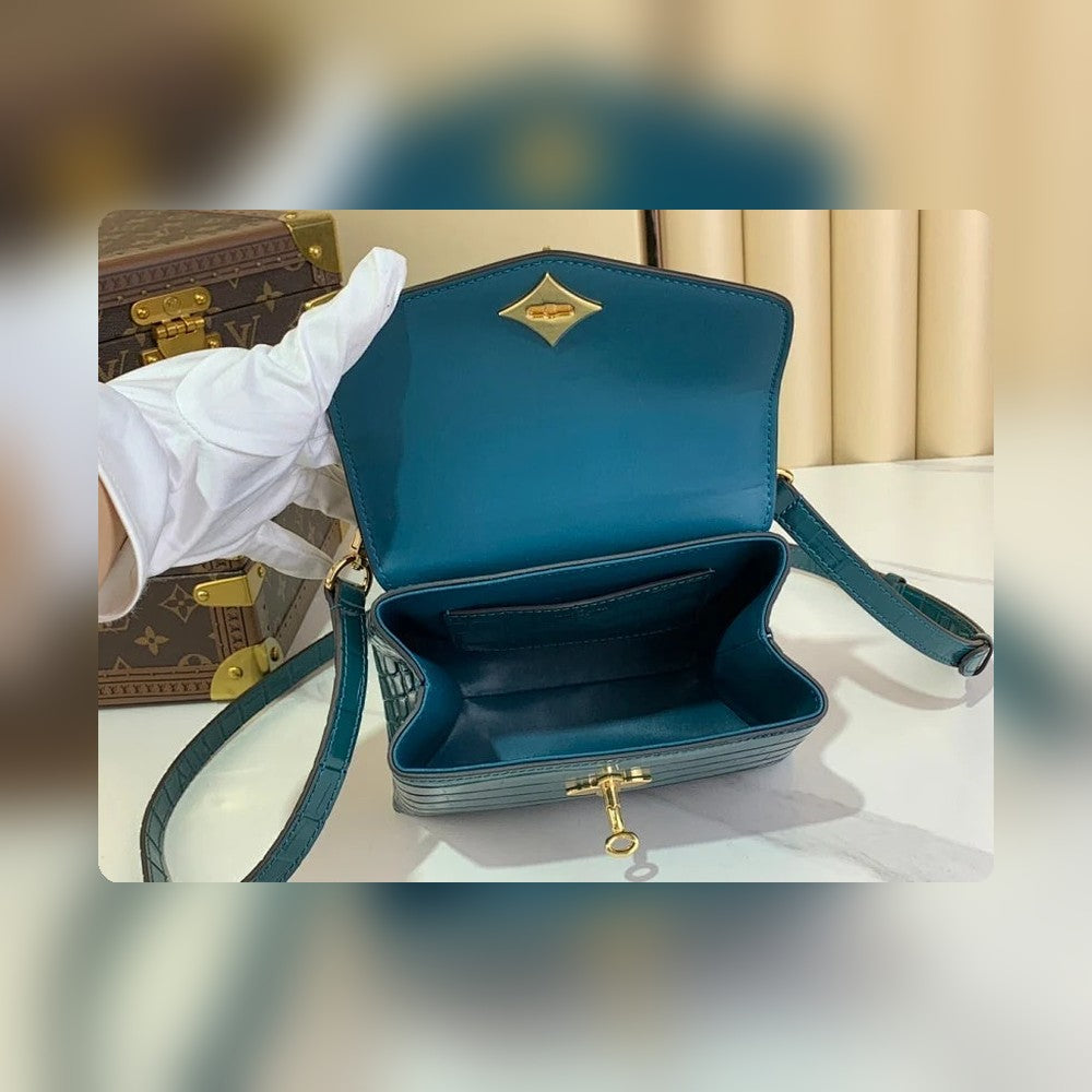 Anum Bags ln Luxury Bag --58751