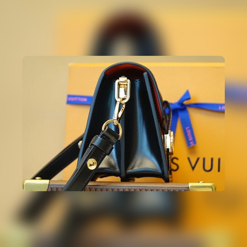 Anum Bags ln Luxury Bag --56612