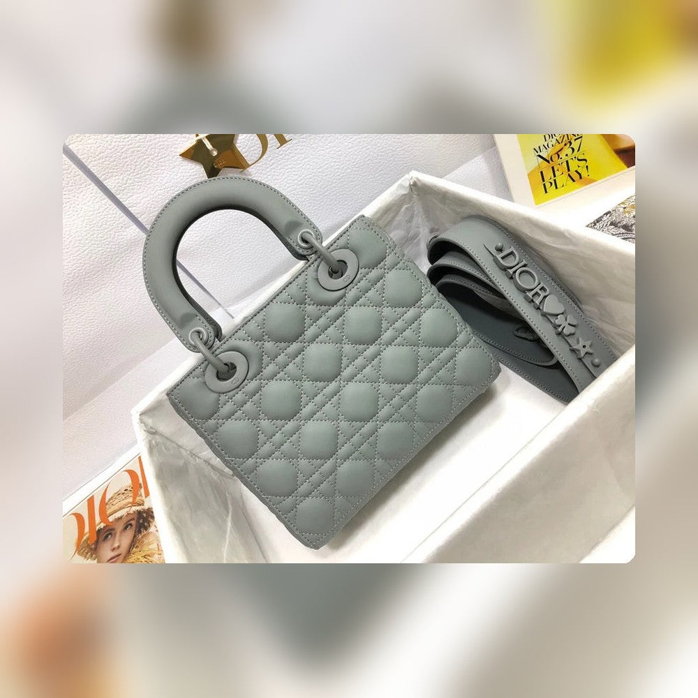 Anum Bags Detail