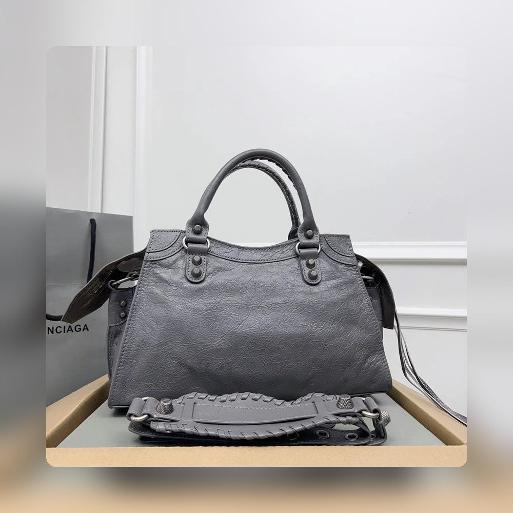 new-luxury-designer-bags-nm24276