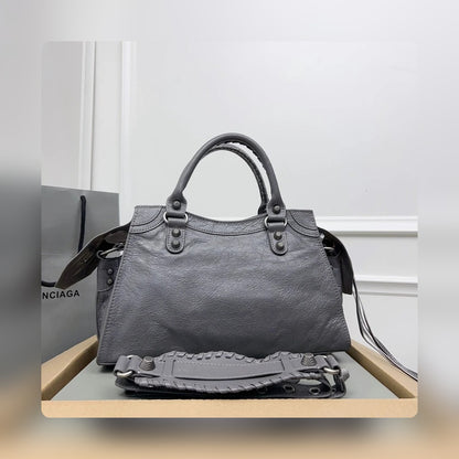 new-luxury-designer-bags-nm24276