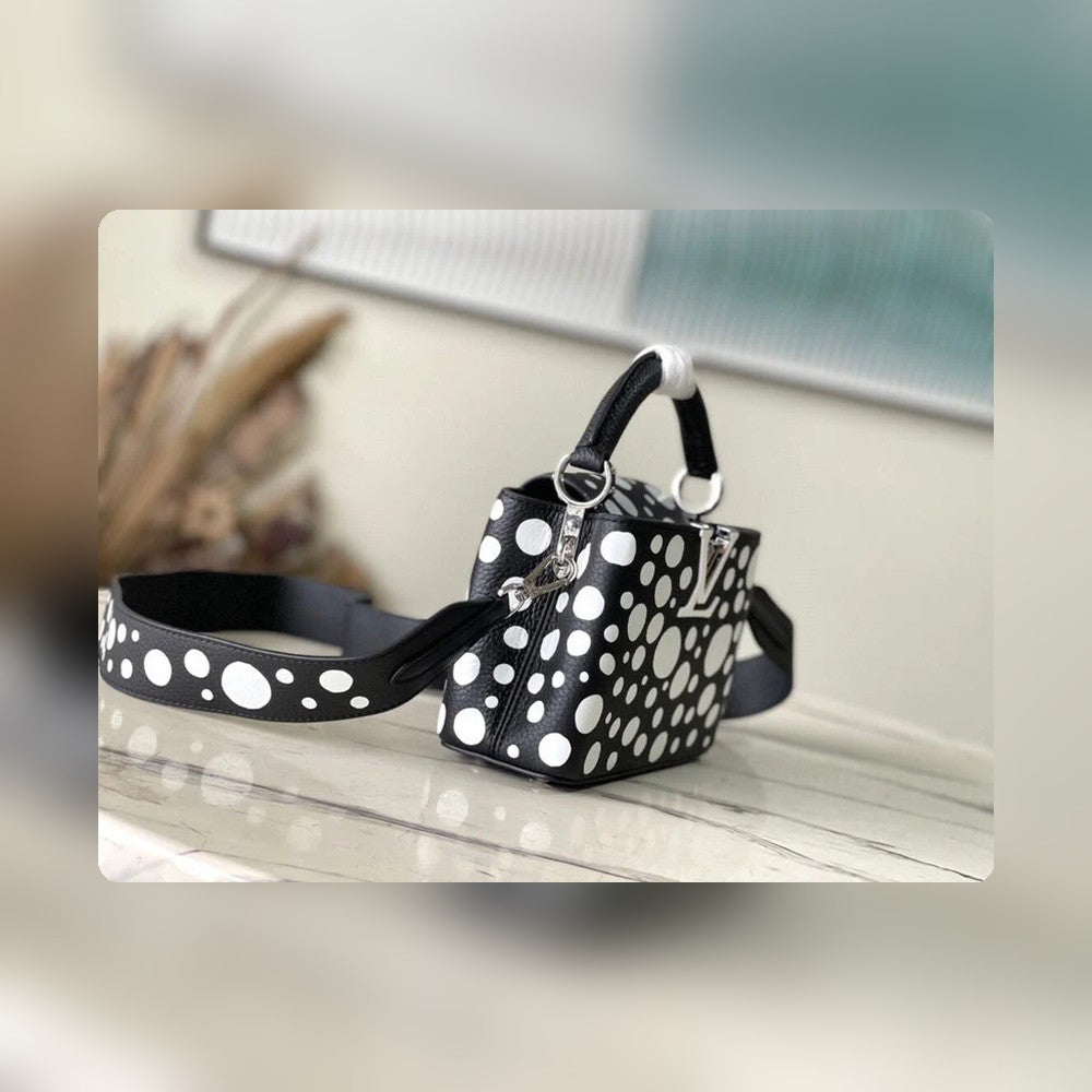 Anum Bags Detail