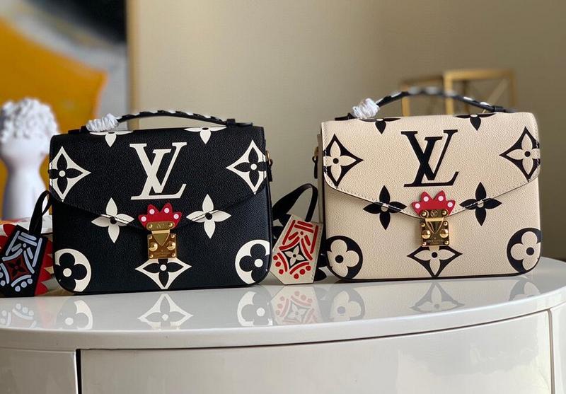Anum Bags Detail