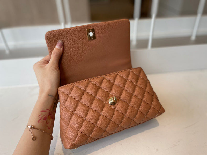 Anum Bags Detail