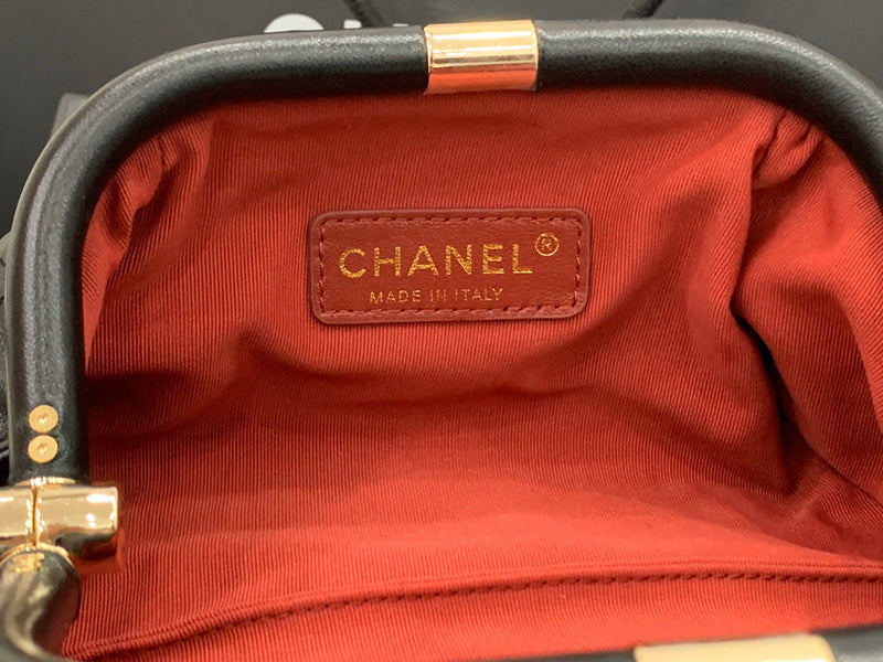 Anum Bags Detail