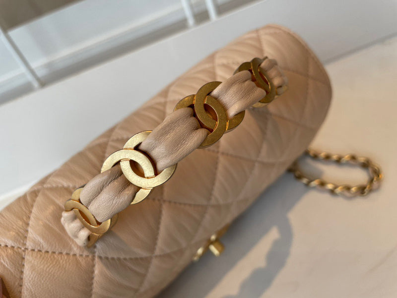 Anum Bags Detail