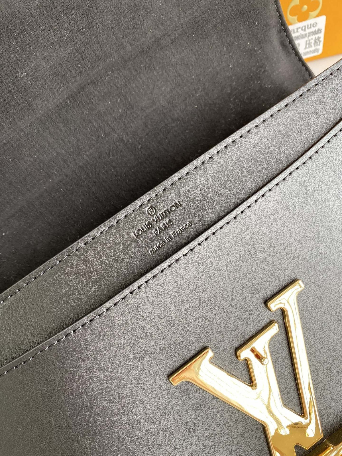 Anum Bags Detail