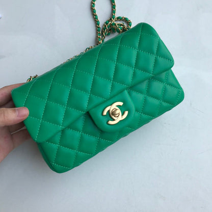 Anum Bags Detail