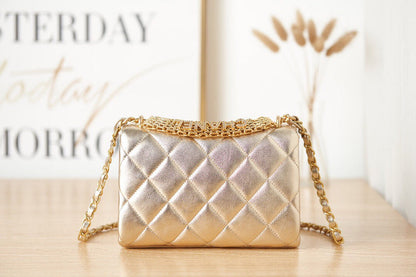 Anum Bags Detail