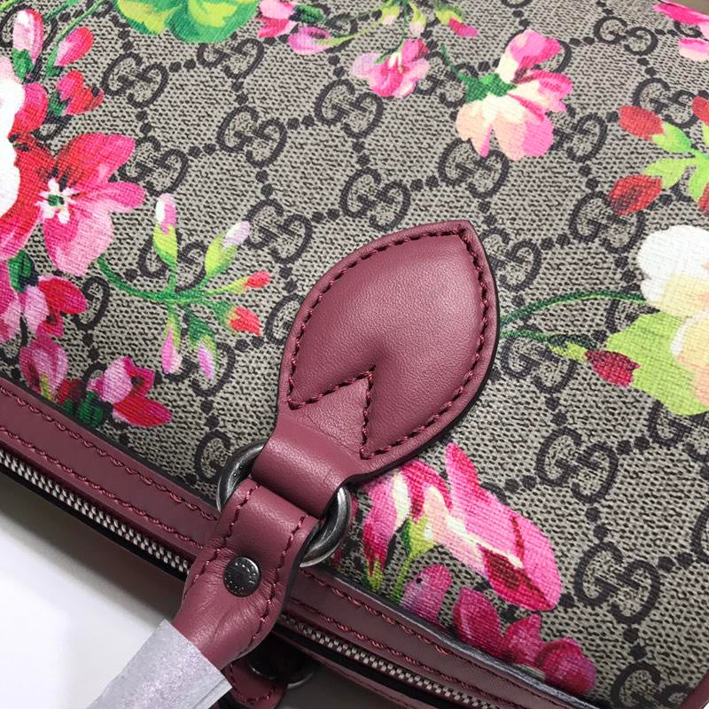 Anum Bags Detail