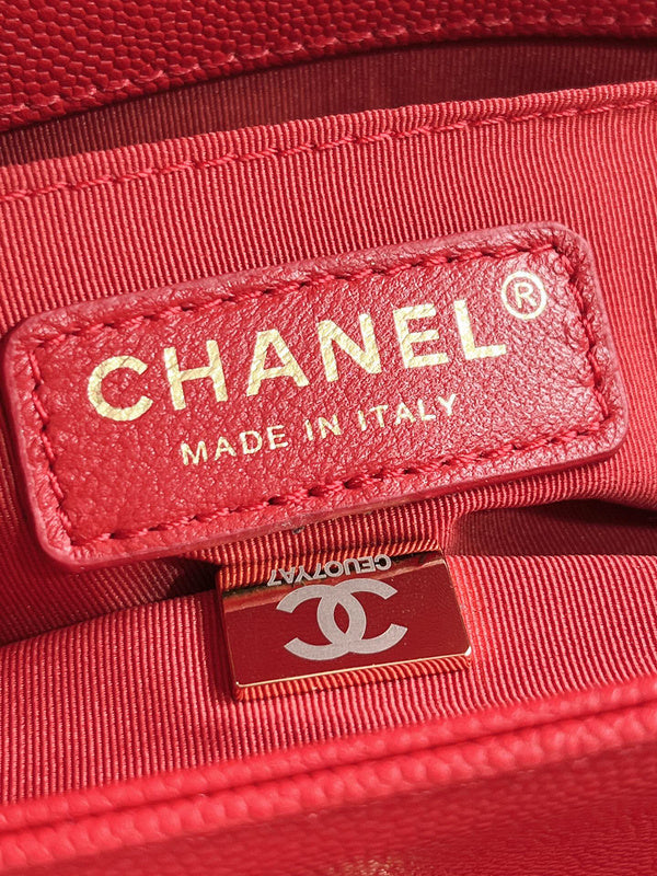 Anum Bags Detail