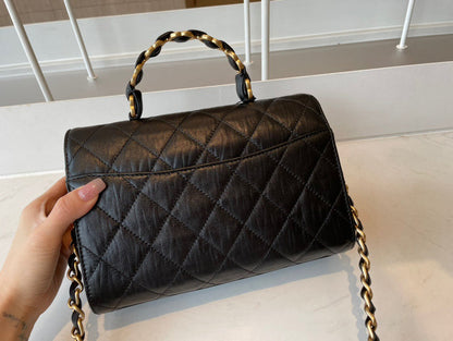 Anum Bags Detail