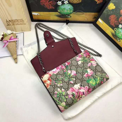 Anum Bags Detail