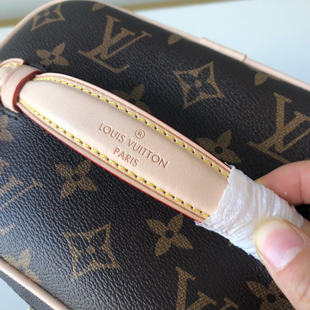 Anum Bags Detail