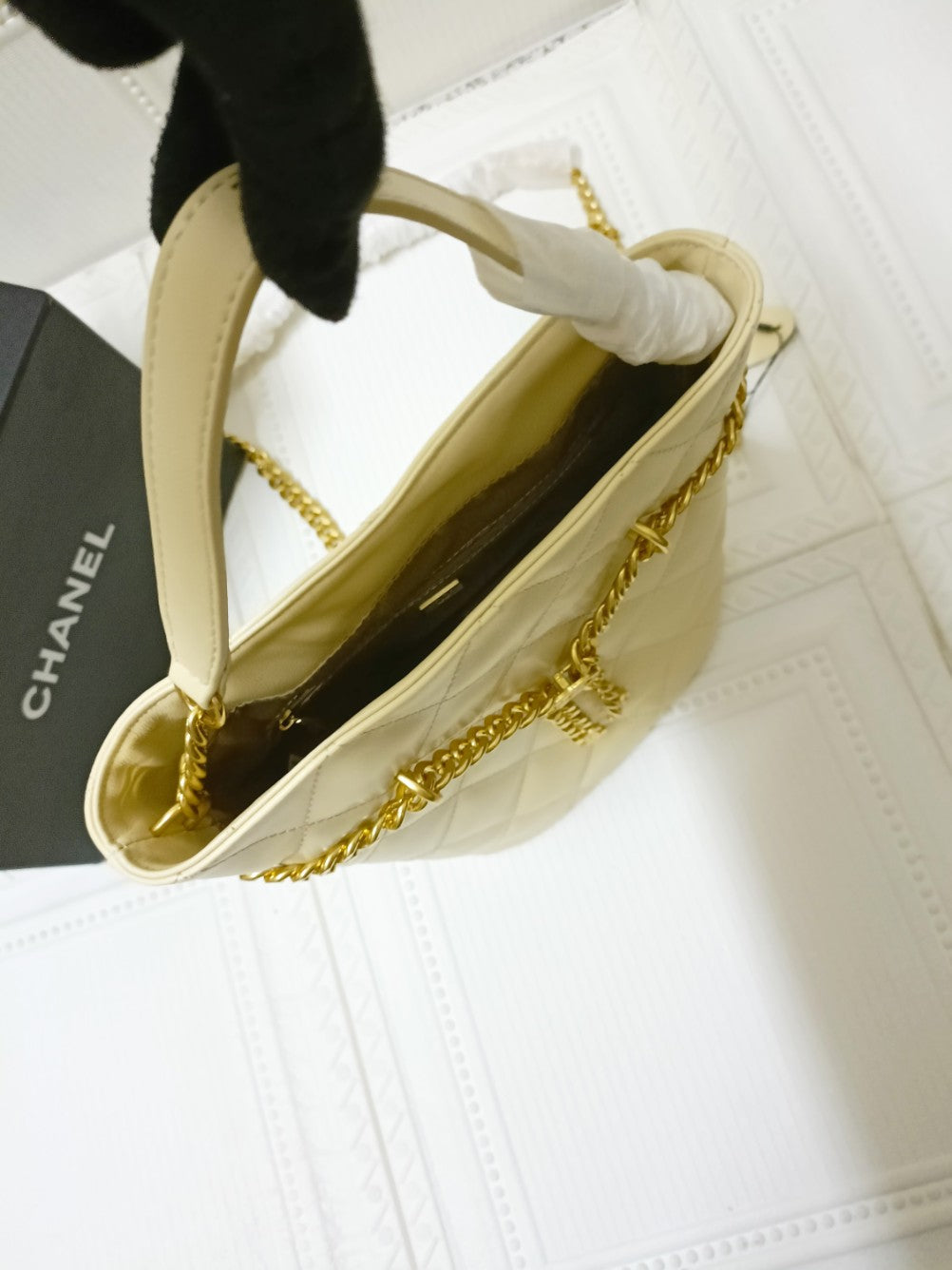 Anum Bags Detail