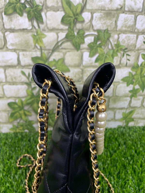 Anum Bags Detail