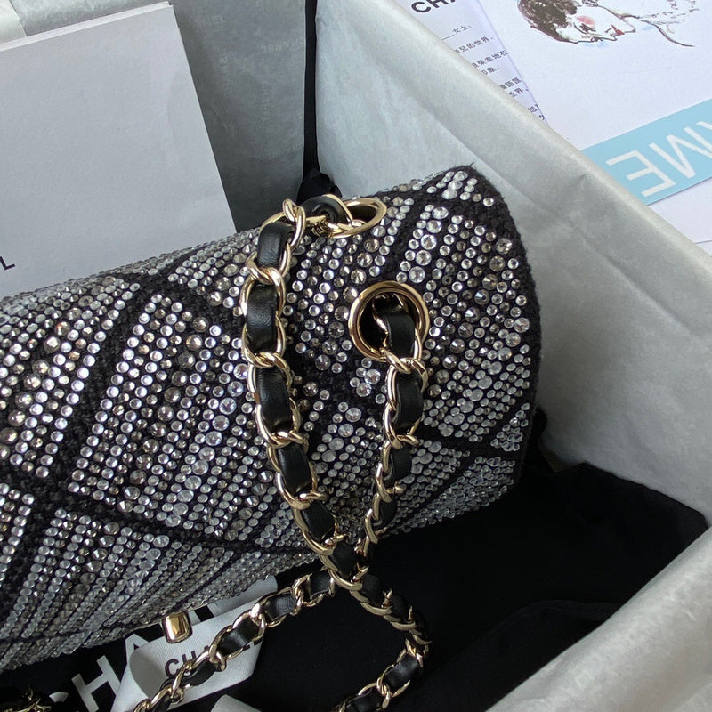 Anum Bags Detail