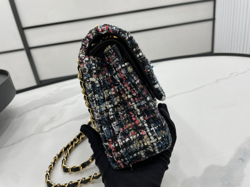 Anum Bags Detail