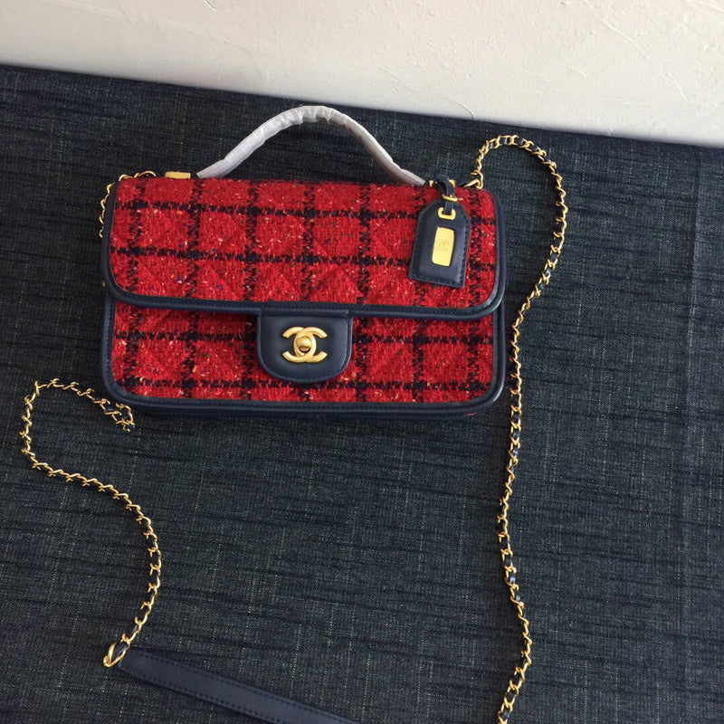 Anum Bags Detail