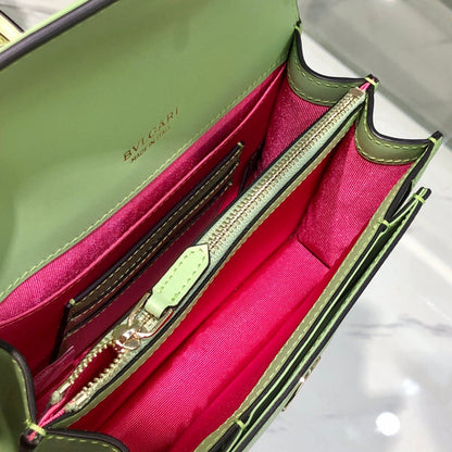 Anum Bags Detail