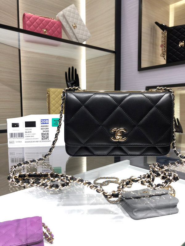 Anum Bags Detail