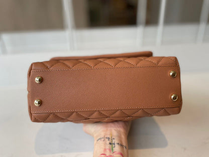 Anum Bags Detail