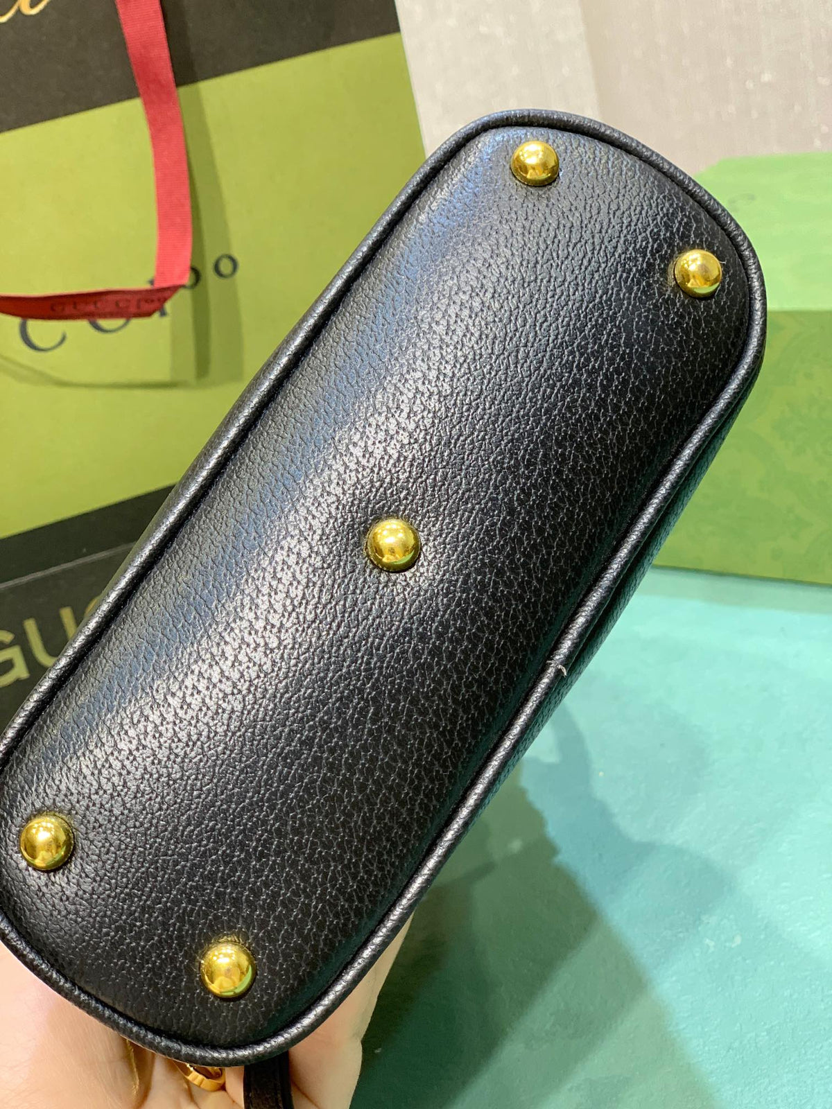 Anum Bags Detail