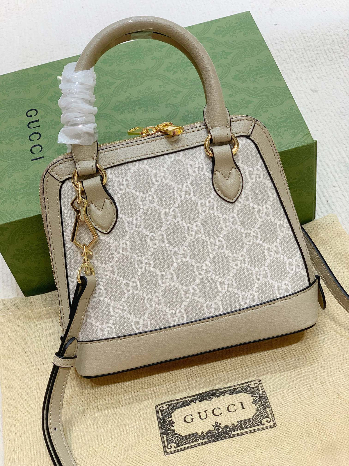 Anum Bags Detail