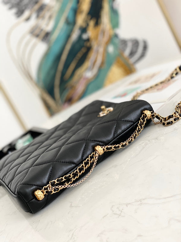 Anum Bags Detail