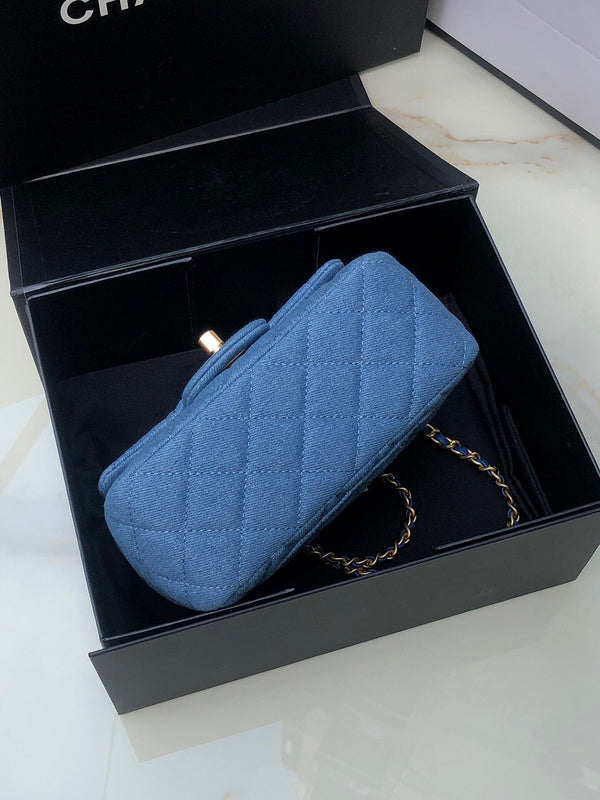 Anum Bags Detail
