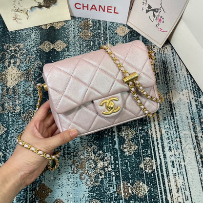 Anum Bags Detail