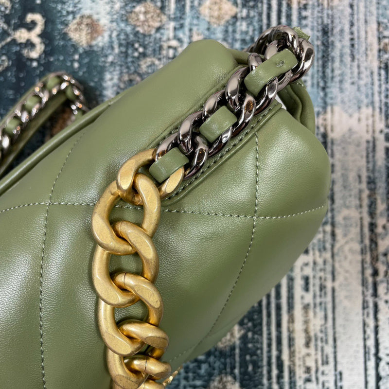 Anum Bags Detail