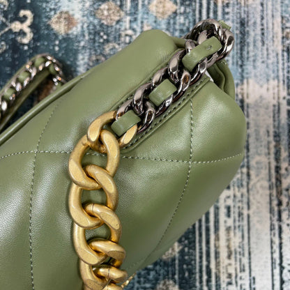 Anum Bags Detail