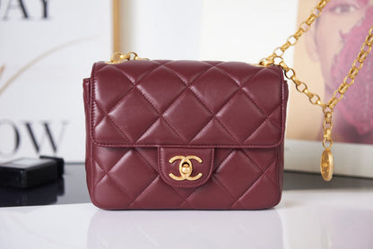 Anum Bags Detail