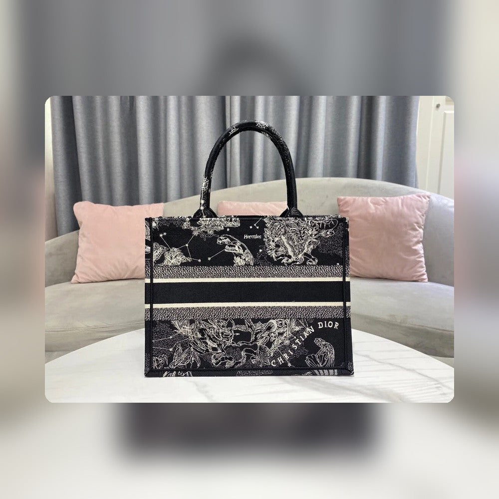 Anum Bags Detail