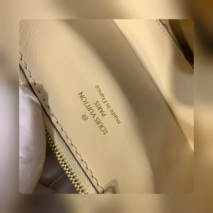 Anum Bags ln Luxury Bag --56259