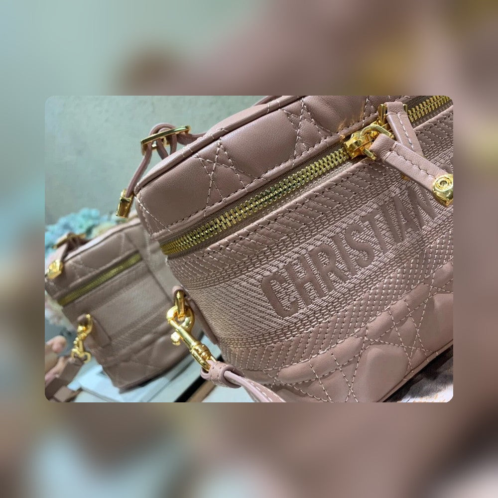 Anum Bags Detail