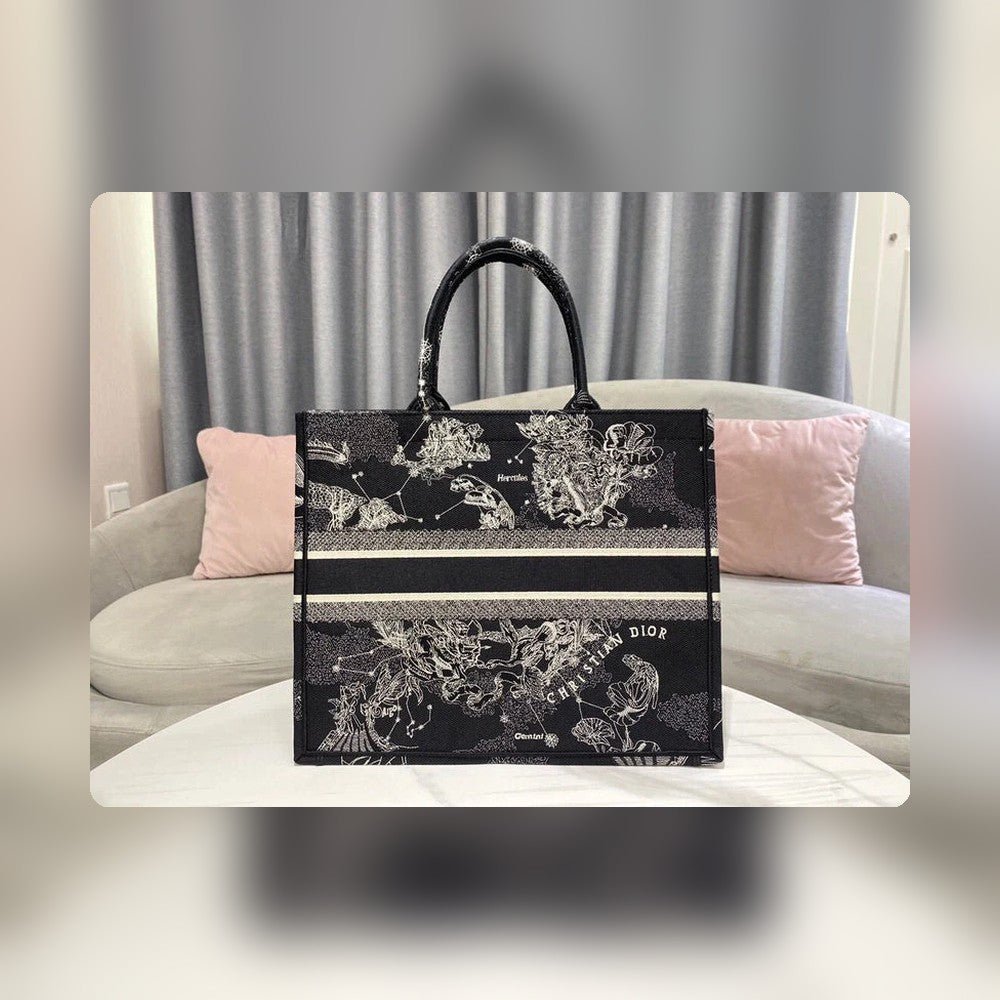 Anum Bags Detail