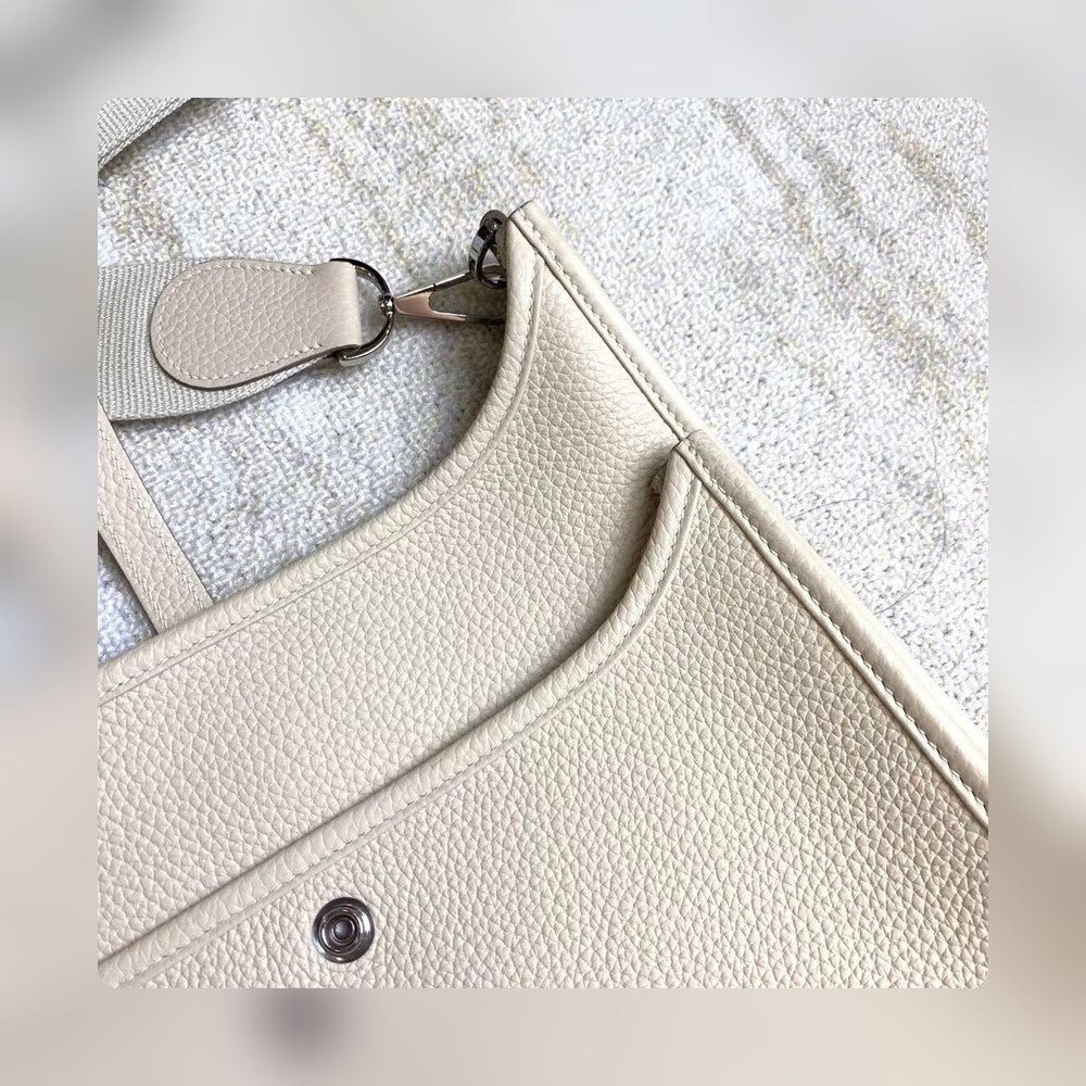 new-designer-premium-bags-nm23330
