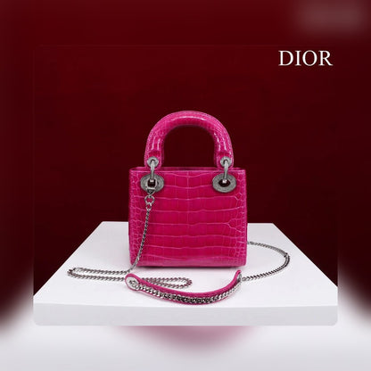 Anum Bags Detail