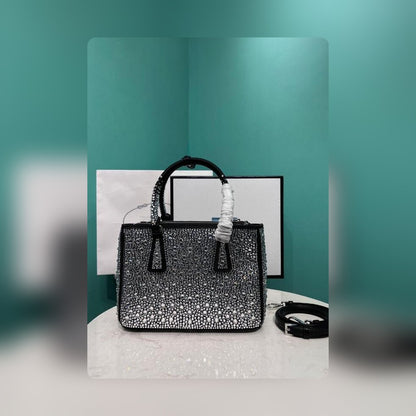 Anum Bags Detail