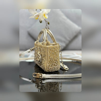 Anum Bags Detail